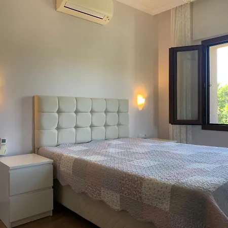 3 Bedroom Flat 500m Walking Distance To The Beach In Yahsi With Terrace Apartamento