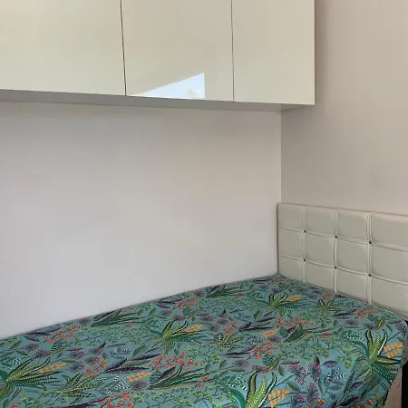 3 Bedroom Flat 500m Walking Distance To The Beach In Yahsi With Terrace Apartamento