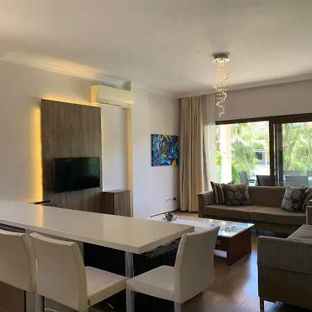 Apartment 3 Bedroom Flat 500m Walking Distance To The Beach In Yahsi With Terrace *