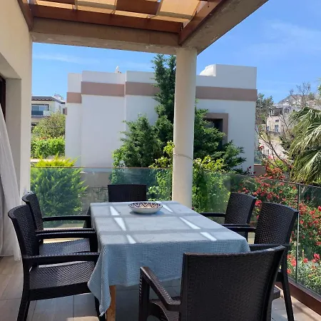 3 Bedroom Flat 500m Walking Distance To The Beach In Yahsi With Terrace Ortakentyahşi